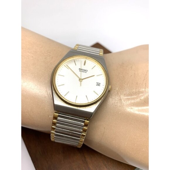 Seiko Men's Watch 6432-7019 Vintage Quartz Silver Dial Date Two Tone Steel 33mm - Picture 6 of 14